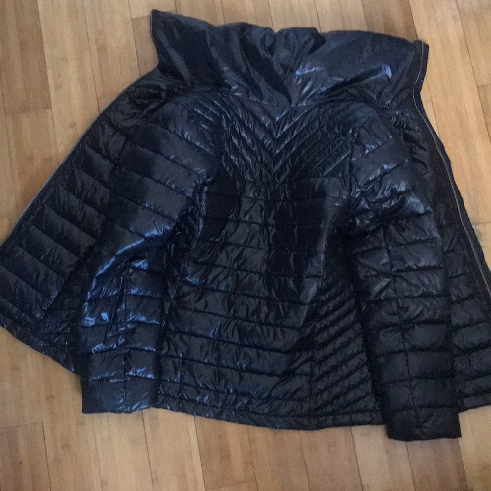 Coat - Picture 6 of 6